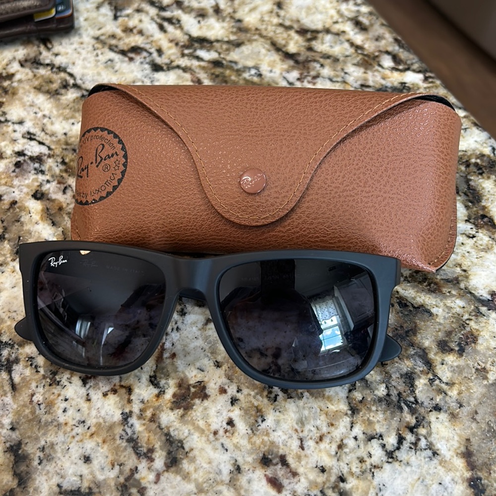 Justin Matte Black Ray Ban